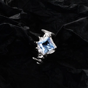 Gothic S925 silver ring featuring square blue zircon and thorn textured band design