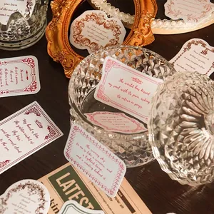 Set di adesivi vintage con citazioni letterarie inglesi estetiche e cornici floreali