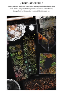 Detail van Flower Tracks PET-stickers met goudfolie bloemmotieven en metallic accenten