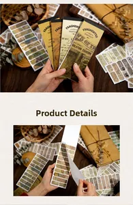 Detail van vintage krantenstickers voor scrapbooking met retro tekstfragmenten