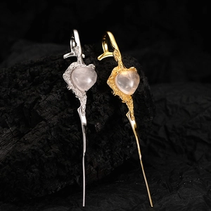S925 Sterlingsilber Herz Rosenquarz Ohrstecker Für Damen Advanced Sense Galvanisierte Flüssigmetall Textur Ohrmanschette
