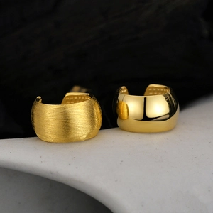 Minimalist S925 sterling silver ear cuffs in brushed gold and polished mirror finishes