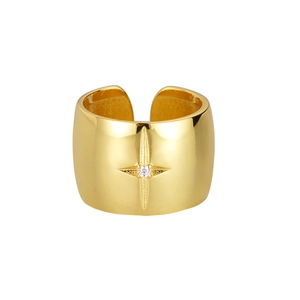 Exaggerated gold starburst ring in S925 silver with zircon and polished wide band