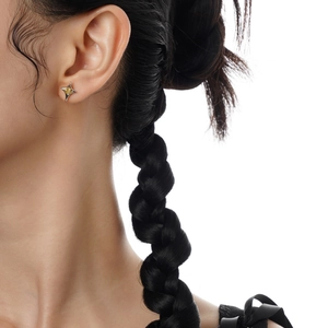 Star-shaped S925 sterling silver stud earrings with a bicolor minimalist design for women
