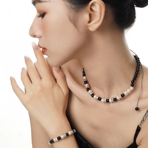 Ensemble élégant en argent S925 avec perles d'obsidienne noire et perles d'eau douce