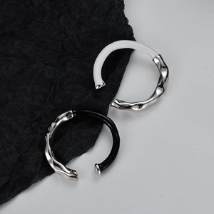 S925 Sterling Silver Liquid Metal Ring For Women Textured Adjustable Open Ring Minimalist Black White Enamel Glaze Jewelry