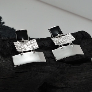 Boucles d'Oreilles Clous Géométriques en Argent Sterling S925 pour Femmes 3 Couches Émail Martelées Plaqué Or 18K Bijoux