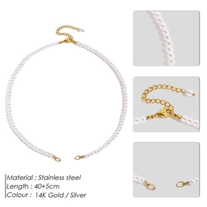 Détail du collier de perles en acier de 40cm avec fermoir mousqueton et chaînette de 5cm