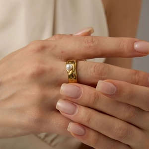 18K Gold Plated Stainless Steel Artificial Pearl Ring For Women Irregular Hammered Lava Texture Minimalist Adjustable Open Rings