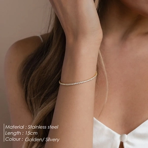 Elegante bracciale tennis in acciaio inossidabile dorato con brillanti zirconi cubici tondi