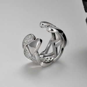 Minimalist S925 sterling silver heart-shaped adjustable ring with sparkling zircon stones