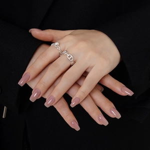 Minimalist S925 sterling silver chain link ring with white pearl detail for women