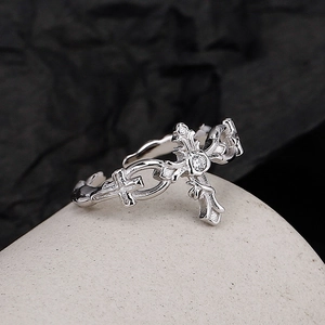 S925 sterling silver gothic cross ring for women with sparkling center crystal