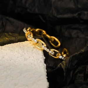 Minimalist S925 silver gold chain ring with sparkling cubic zirconia geometric accents