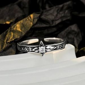 Vintage S925 Sterling Silver Open Ring For Women Gothic Distressed Inlaid Rhinestone Star Adjustable Finger Ring Jewelry