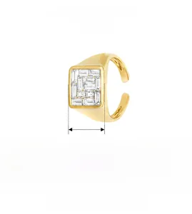 Detailed size chart of S925 sterling silver ring with rectangular zircon inlay