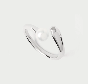Detail view of silver S925 ring with white pearl and sleek teardrop geometric design