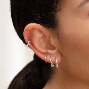 Set di orecchini a cerchio in argento S925 con zirconi in stile stack di tendenza