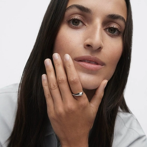 Elegant S925 sterling silver adjustable open ring with a minimalist organic teardrop design