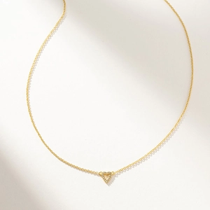 Elegante collana in argento S925 dorato con ciondolo a cuore traforato e zirconi lucidi
