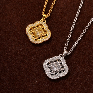 Magnifique collier trèfle évidé en argent S925 avec zircons incrustés pour femme chic