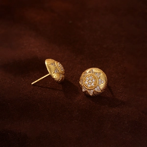 Vintage 925 silver sunflower stud earrings with 18K gold plating and shimmering zircons