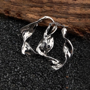 Orecchini a Cerchio Intrecciati Irregolari in Argento Sterling S925 per Donna Gioielli Geometrici di Moda in Stile Metallo Liquido Minimalista