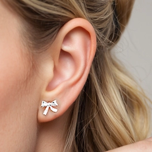Élégantes boucles d'oreilles nœud papillon en argent sterling S925 au style minimaliste