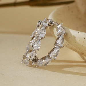 Exquisite 925 Sterling Silver Pear Cut Zirconia Hoop Earrings For Women Individuality Single Row Water Drop Earrings Jewelry