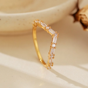 Bague en Argent Sterling 925 en Forme de V avec Strass pour Femme Élégante Bague Géométrique Micro Incrustée de Vague Bijoux Cadeau