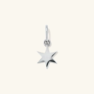 Polished S925 sterling silver hexagram star pendant with a minimalist mirror finish