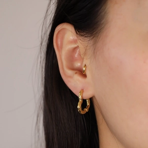 Boucles d'oreilles créoles irrégulières en argent 925 plaqué or pour femmes