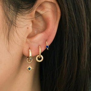 Orecchini a cerchio vintage in oro con ciondolo a stella in zaffiro blu e strass