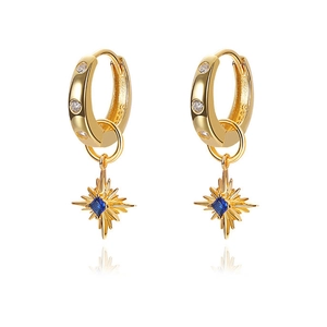Orecchini a cerchio d'oro vintage con ciondoli a stella in zaffiro blu e diamanti