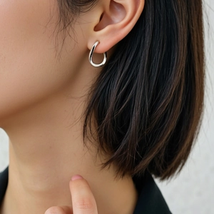 Minimalist S925 sterling silver irregular geometric drop earrings on female model