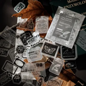 30 vintage zilverfolie stickers met vlinders en klassieke motieven voor journaling
