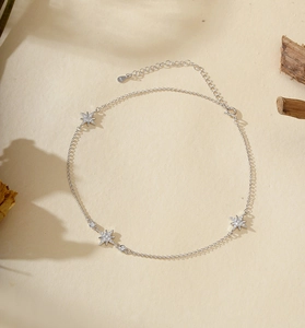 Détail du collier étoile flocon de neige en argent S925 avec zircons et fermoir ajustable