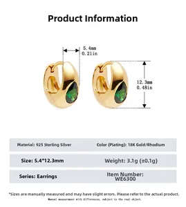 Boucles d'oreilles en argent S925 doré avec détails en zircon vert émeraude en goutte