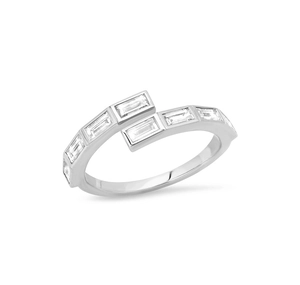 Detail of adjustable S925 silver ring featuring sparkling baguette-cut zircon stones