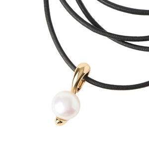 Pendentif perle en argent S925 avec serti goutte doré et cordon en cuir noir minimaliste