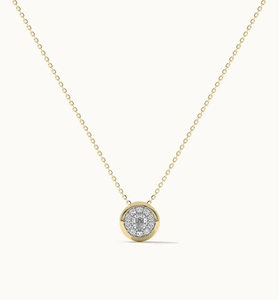 Detailed view of S925 sterling silver gold-plated necklace with round zircon pendant