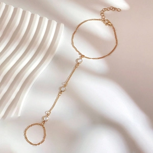 Elegante bracciale anello in argento S925 dorato con tre ciondoli in cristallo rotondi