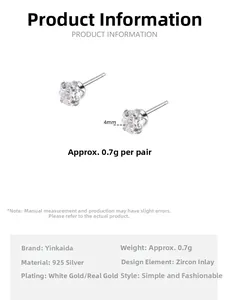Vue détaillée des boucles d'oreilles en argent 925 de 4mm avec pierre en zircon