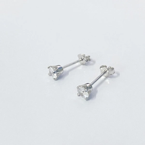 Boucles d'Oreilles Clous en Argent Sterling 925 Couronne et Zirconia Quatre Griffes pour Femme Bijou de Mode Élégant
