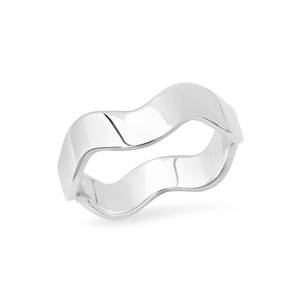 Polished S925 sterling silver wavy ring with elegant curved band on white background