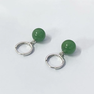 Elegant S925 sterling silver drop earrings with round green aventurine jade beads