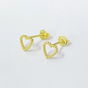Boucles d'oreilles minimalistes en argent S925 doré avec cœurs ajourés perlés