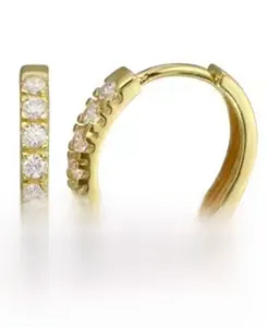 Détails de créoles en argent S925 doré avec incrustations de zircons brillants