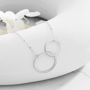 Minimalist S925 sterling silver interlocking double circle pendant necklace for women