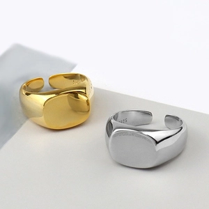 Bagues minimalistes en argent sterling S925 or et argent avec surface lisse et plate